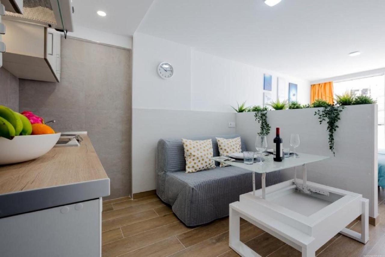 319 Modern Accommodation,Sea View, Wi Fi And Pool Playa de las Americas  Exterior photo